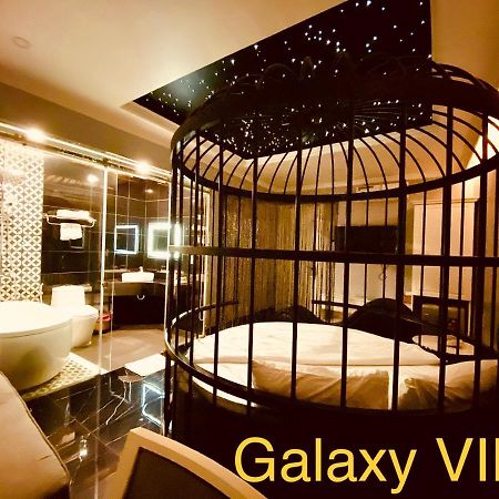 La Galerie Hotel Хошимин Экстерьер фото